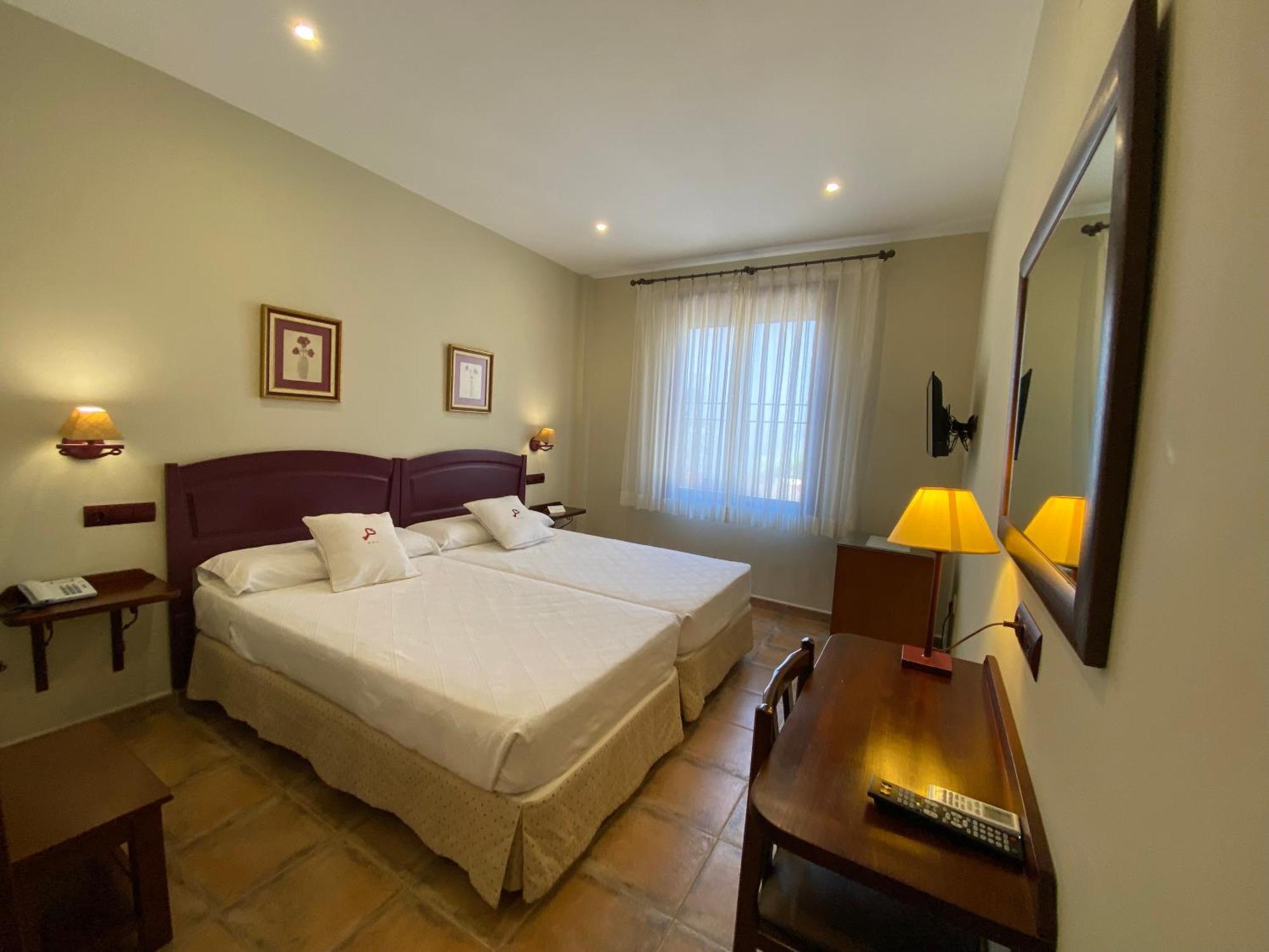 Hospedium Hotel Retiro Del Maestre Almagro Exterior photo